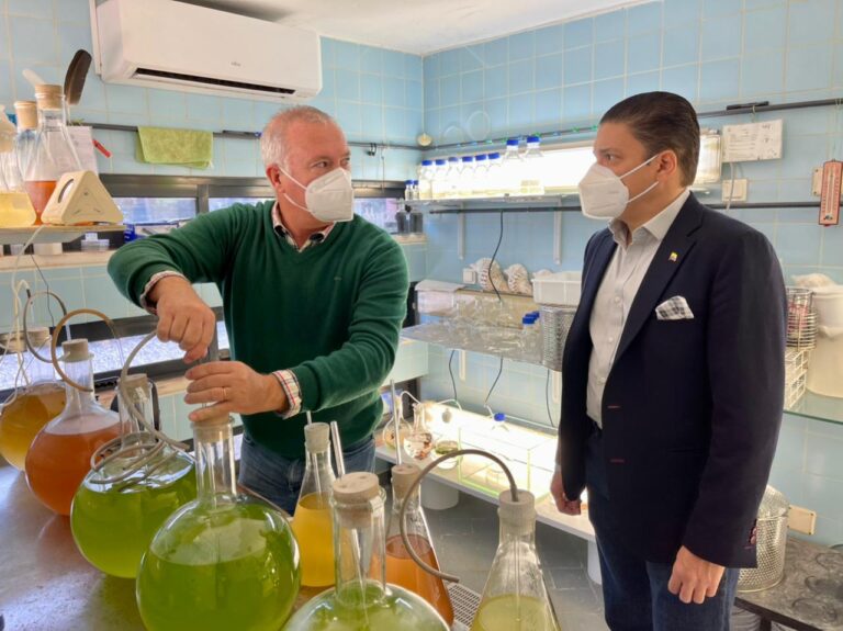El ministro Tito Crissien visitó el Laboratorio Colaborativo de Acuicultura en Faro, Portugal, para conocer procesos de investigación y desarollo